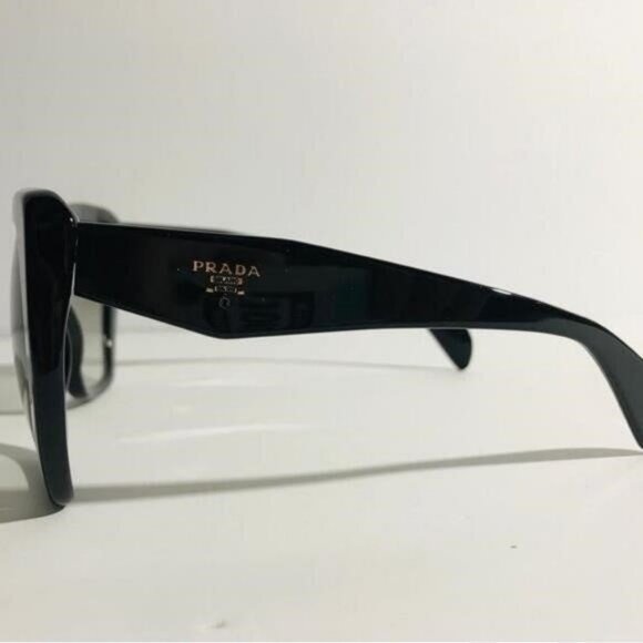 PRADA PR 16RS HERITAGE Oversized Sunglasses - Picture 6 of 11